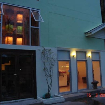 Kaset Guesthouse Бангкок Экстерьер фото